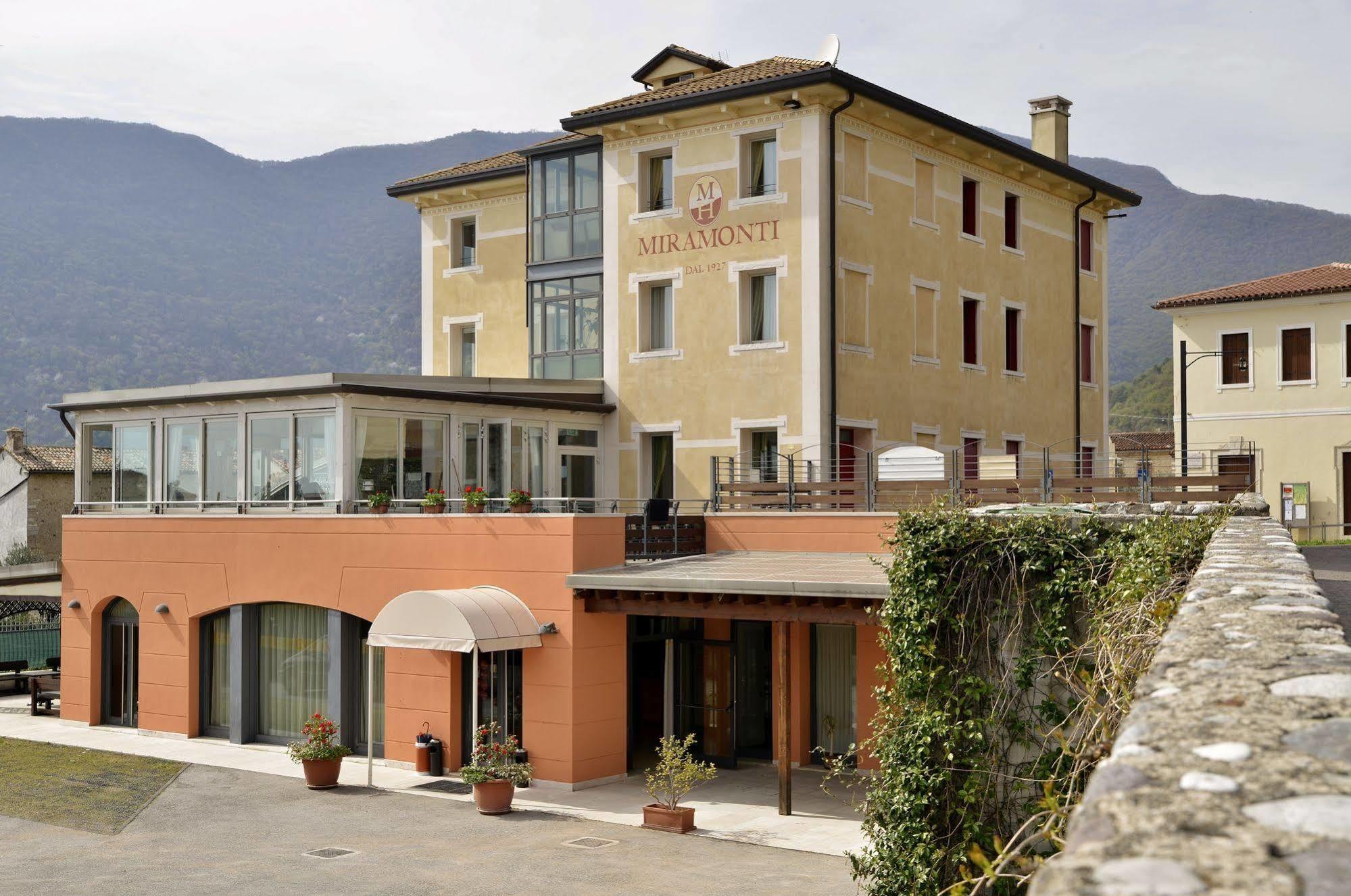 Hotel Miramonti Enoteca Pove del Grappa Exterior foto